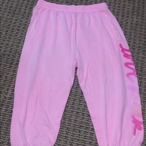 pink capri sweatpants